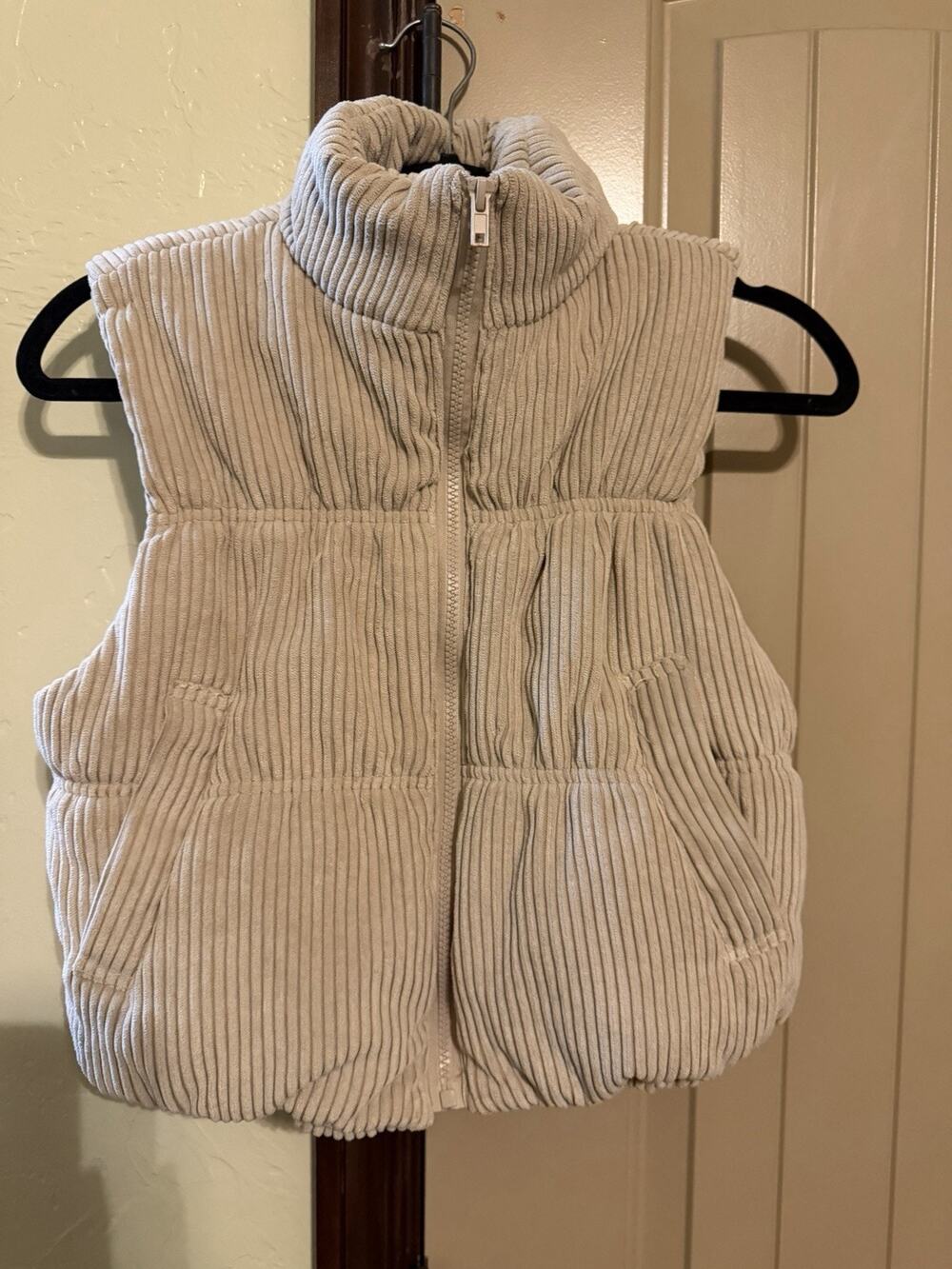 Forever 21 Women's Puffer Vest Tan, Size XS,
